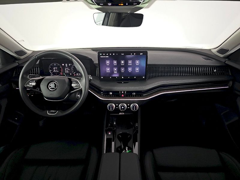 Škoda Superb (2024) 2.0TSI 195kW 4x4 DSG LAURIN A - fotka 8 z 30