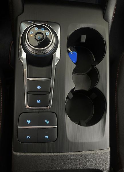 Ford Kuga ST-Line X PHEV, ČR, 1.MAJ - fotka 22 z 28