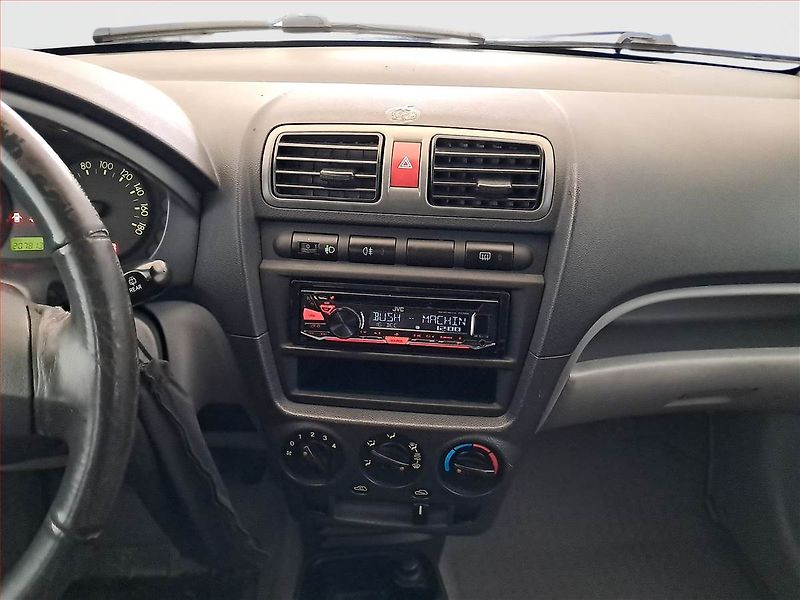 Kia Picanto (2008) 1.1, nová STK, Tažné - fotka 9 z 10