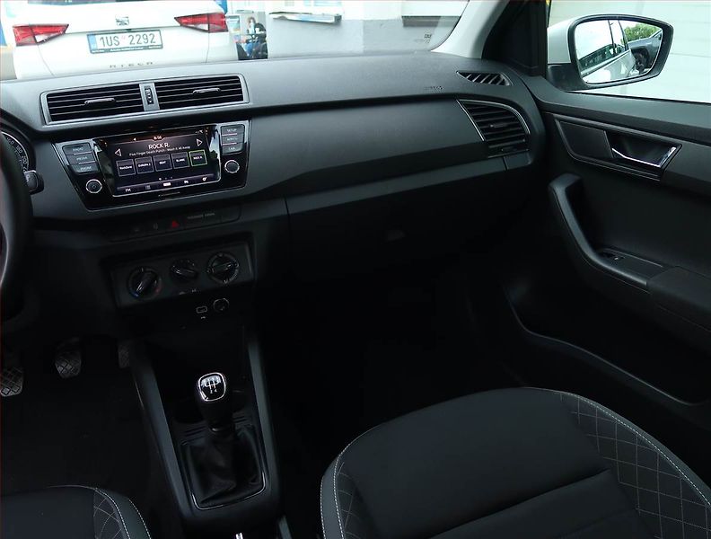 Škoda Fabia (2021) Ambition 1.0 TSI, ČR,1.maj - fotka 8 z 17