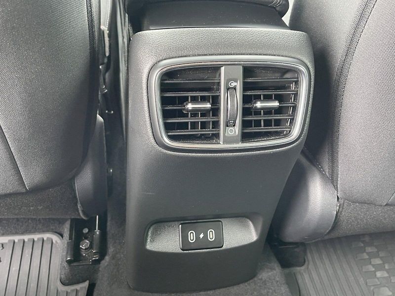 Hyundai i30 (2025) 1.5 T-GDI 103 kW MHEV Style DC - fotka 26 z 35