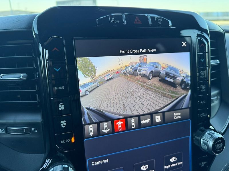 RAM 1500 (2024) LIM 4X4 291KW 5,7 HEMI 6 DPH - fotka 34 z 50
