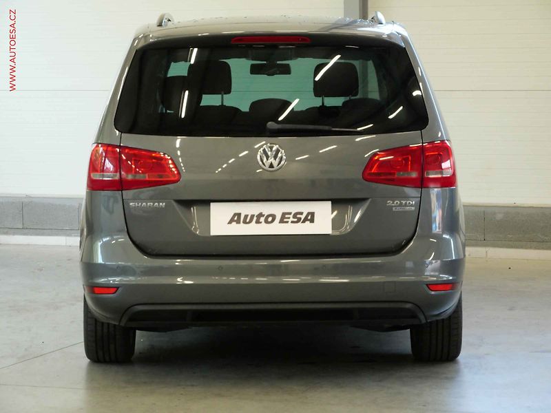 Volkswagen Sharan (2014) 2.0 TDI, AC, výhřev sed. - fotka 5 z 22