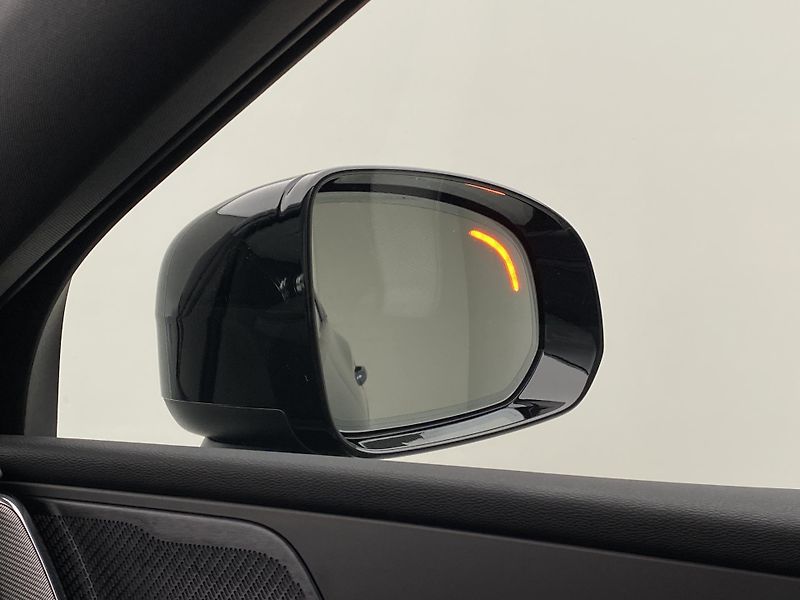 Volvo XC60 (2026) B5 AWD AUT ULTRA BLACK EDITION - fotka 31 z 70