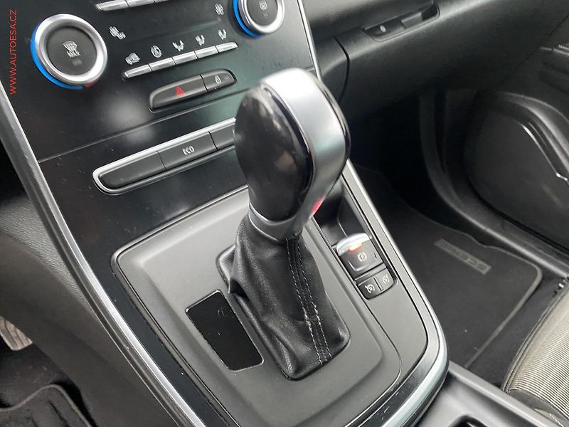 Renault Grand Scénic (2017) 1.5 dCi, 1.maj, AT, TZ, navi - fotka 16 z 19