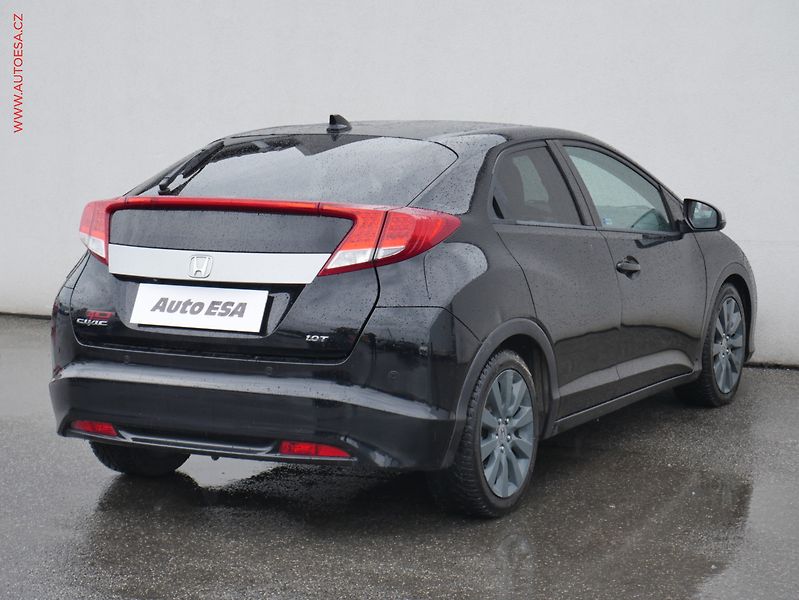 Honda Civic (2012) 2.2i-DTEC, ČR, Executive - fotka 4 z 24