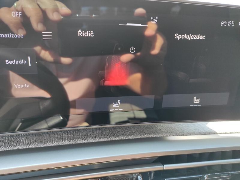 Peugeot 5008 (2026) BUSINESS Hybrid 145 AUT6 NAVI - fotka 19 z 37