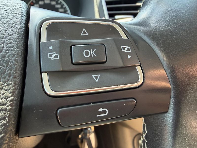 Volkswagen Sharan 2.0 TDI KAMERA TAŽNÉ ROZVODY - fotka 18 z 55
