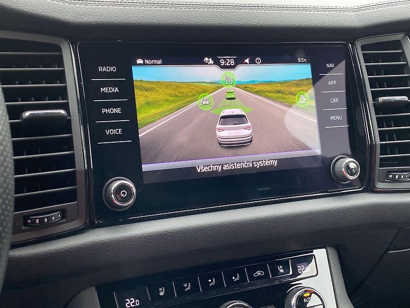 Škoda Kodiaq (2022) 2.0 TDI 4x4 DSG Sportline - fotka 16 z 37