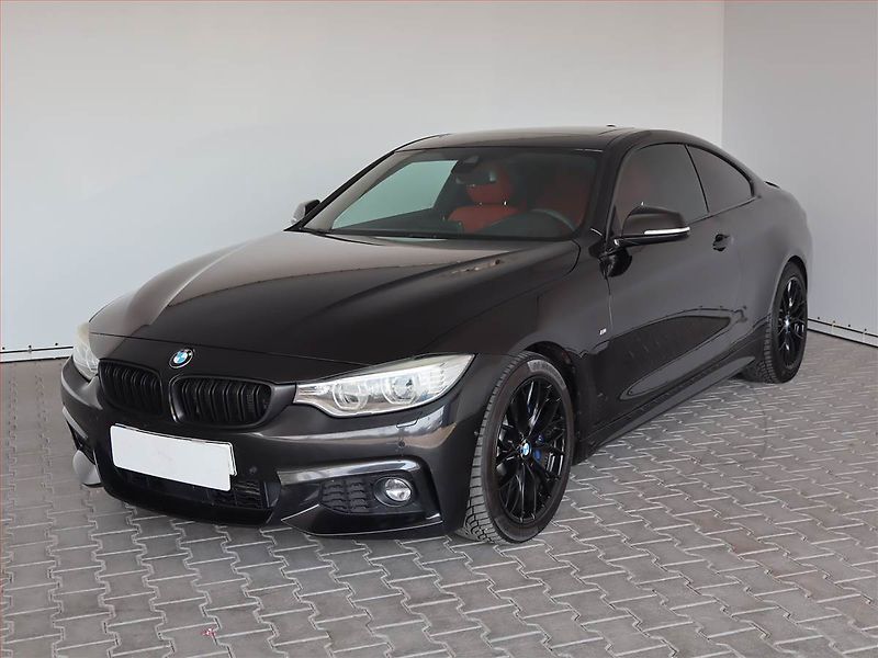 BMW Řada 4 (2014) M Paket 430d, Automat - fotka 2 z 16