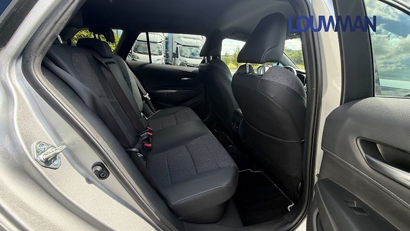 Toyota Corolla 1.8 HEV CVT Style - fotka 22 z 27