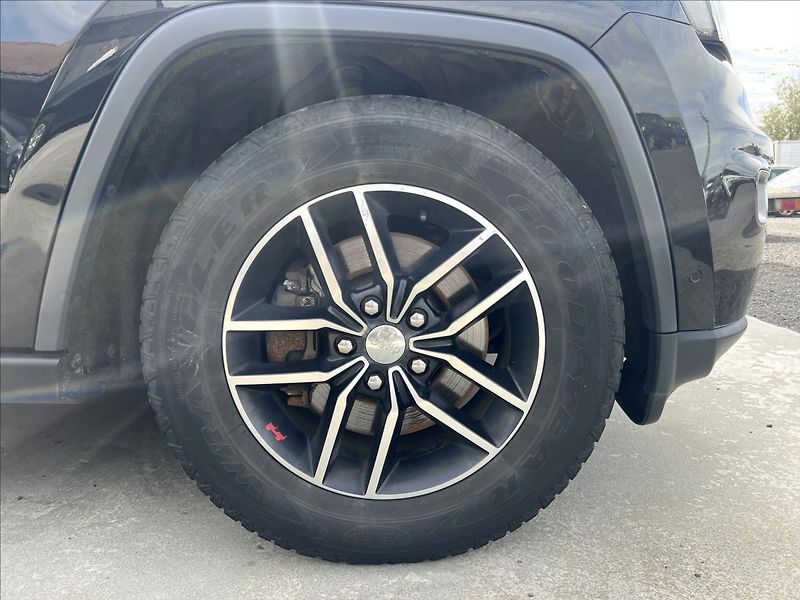 Jeep Grand Cherokee 3,0 CRD  TRAILHAWK AWD nové ČR - fotka 25 z 43