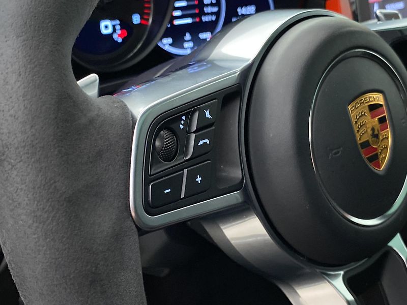 Porsche Cayenne GTS 4.0 V8 4x4 AUT CZ Záruka - fotka 19 z 72