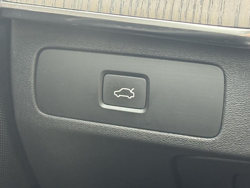 Volvo XC90 (2023) B5 4X4 Ultimate, DPH, 1.MAJ - fotka 31 z 53