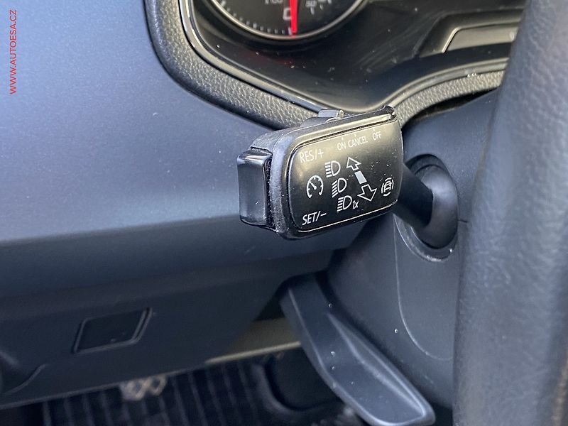 Seat Arona (2019) 1.6 TDi, Style, LED, TZ - fotka 13 z 17