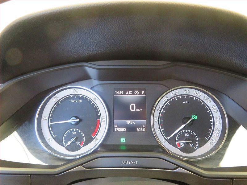 Škoda Superb (2019) Style 2.0 TDI, Automat - fotka 11 z 18