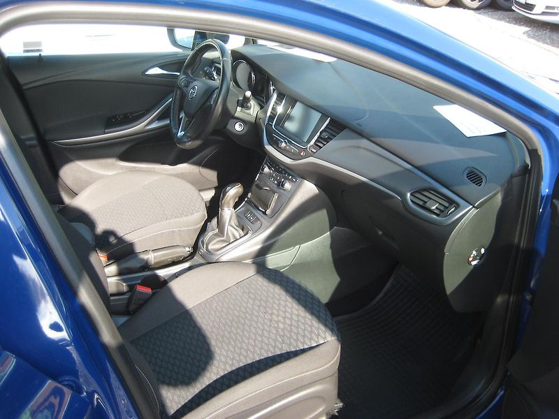 Opel Astra 1.6 CDTi Enjoy ALU-DPH-ČR !!! - fotka 18 z 28