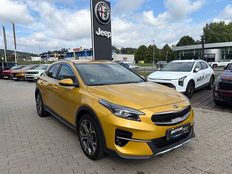 Kia Ceed 1.6 CRDi 100kW MHEV 7DCT - fotka 2 z 10