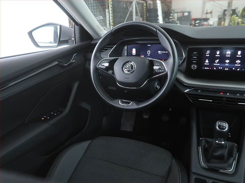 Škoda Octavia (2022) Ambition 2.0 TDI, ČR,1.maj - fotka 7 z 19