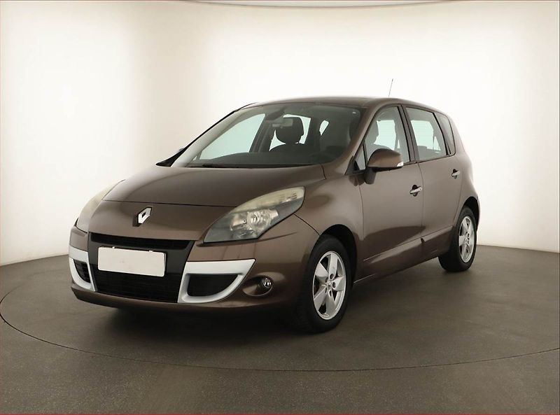 Renault Scénic (2009) 1.9 dCi, po STK, Tažné - fotka 2 z 14