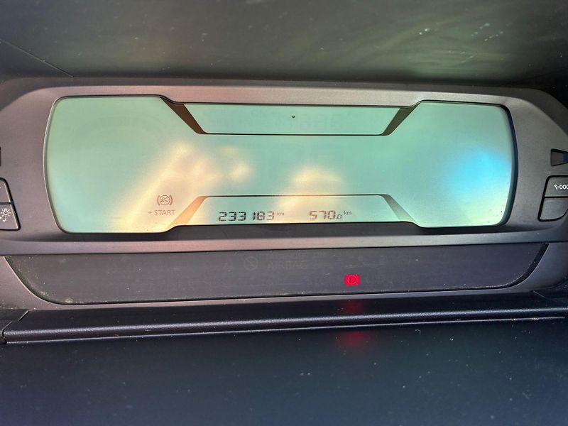 Citroën C4 Picasso (2014) 2.0HDi, 110KW - fotka 12 z 19