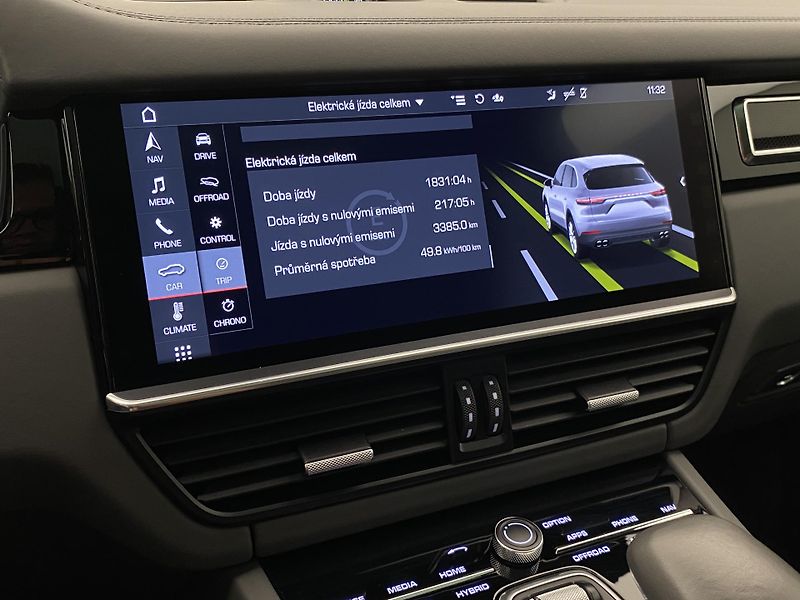 Porsche Cayenne E-HYBRID 250kW AWD AUT CZ - fotka 73 z 111