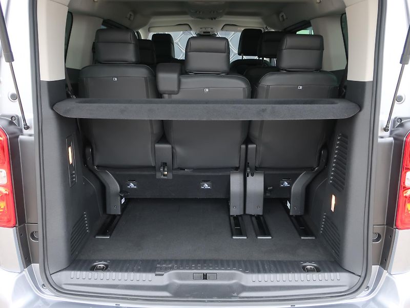 Peugeot Traveller ALLURE L2 2.2 BlueHDI 180k - fotka 17 z 18