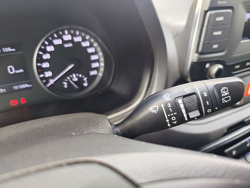 Hyundai i30 1.5i/81kW Start Plus - fotka 21 z 26