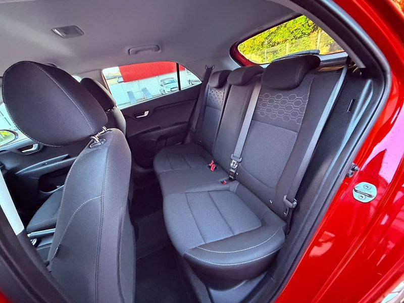 Kia Rio 1.4 Exclusive, Serviska - fotka 11 z 27