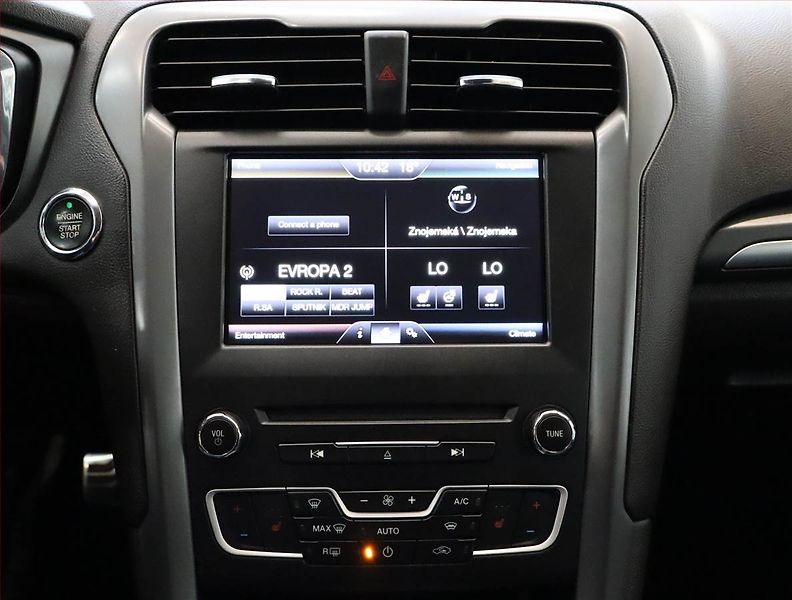 Ford Mondeo (2015) Titanium 2.0 TDCI, Serv.kniha - fotka 12 z 24