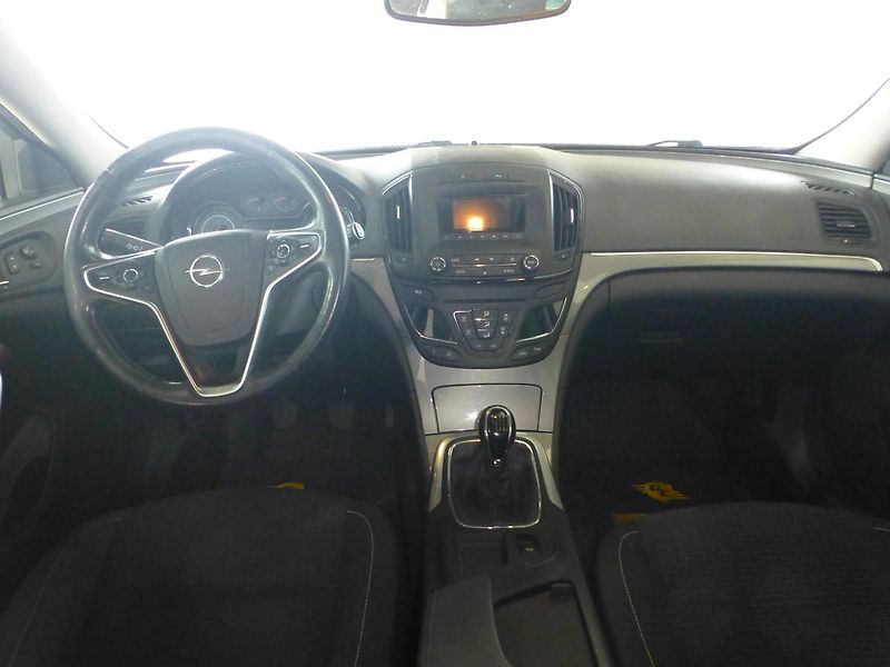 Opel Insignia (2016) 2,0CDTI-125KW*ALU**VYHŘ.VOLANT - fotka 11 z 23