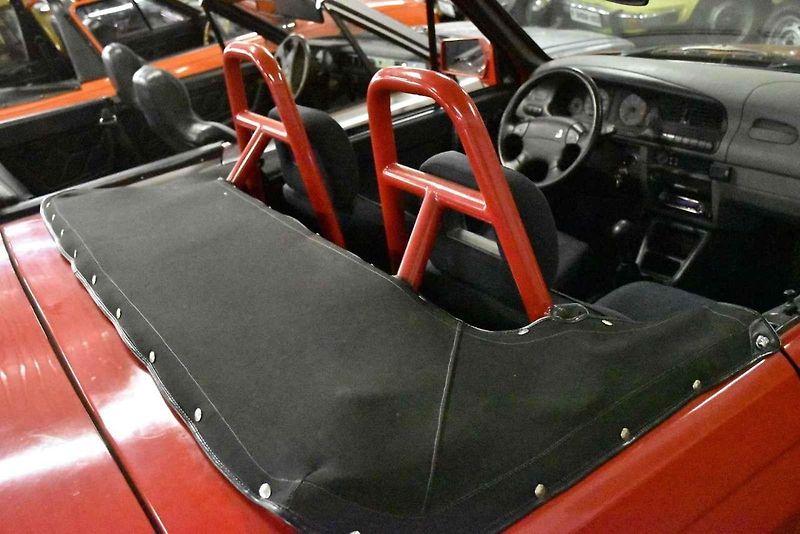Jízda ve vozech Škoda s otevřeným nebem nad hlavou nebyla rozhodně pro každého