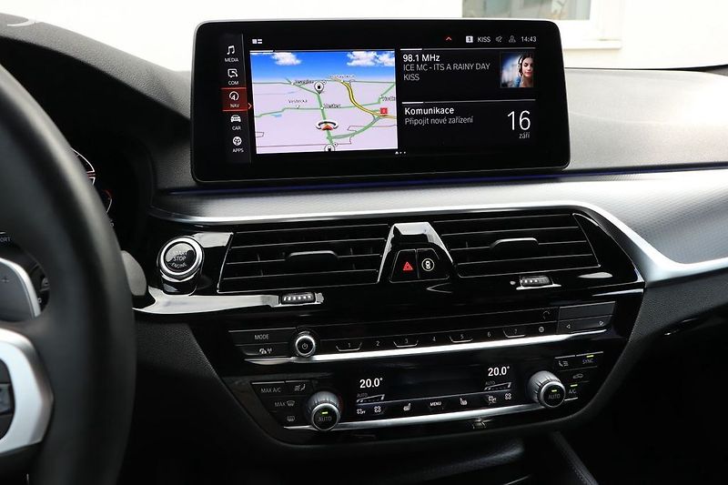 BMW Řada 5 xDrive*tažné*HUD*nez. topení - fotka 9 z 15