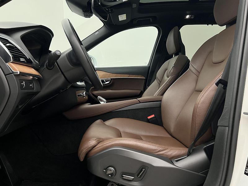Volvo XC90 B5 AWD INSCRIPTION AUT - fotka 3 z 48