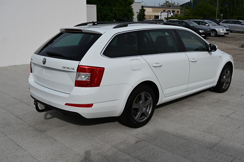 Škoda Octavia 1.6TDI 77KW Edition 4/2015 - fotka 5 z 39