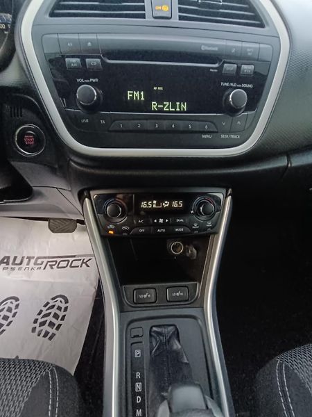 Suzuki SX4 S-Cross 1.6/88kW - fotka 18 z 24