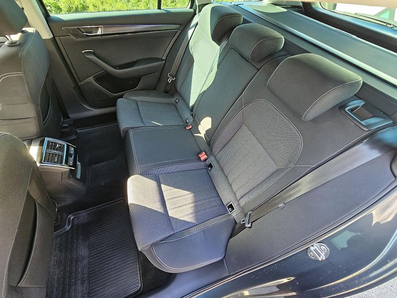 Škoda Superb (2021) 1.5TSI STYLE DSG TAŽNÉ  - fotka 10 z 20