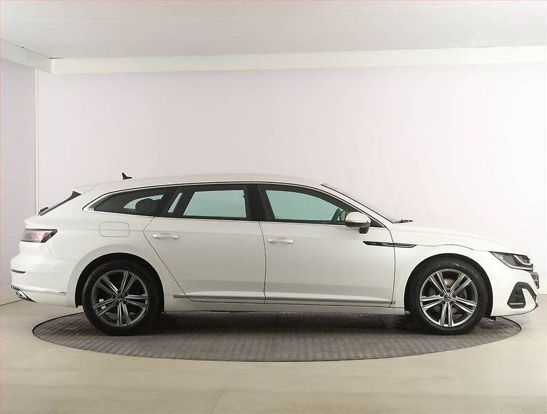 Volkswagen Arteon (2023) 2.0 TDI - fotka 6 z 28