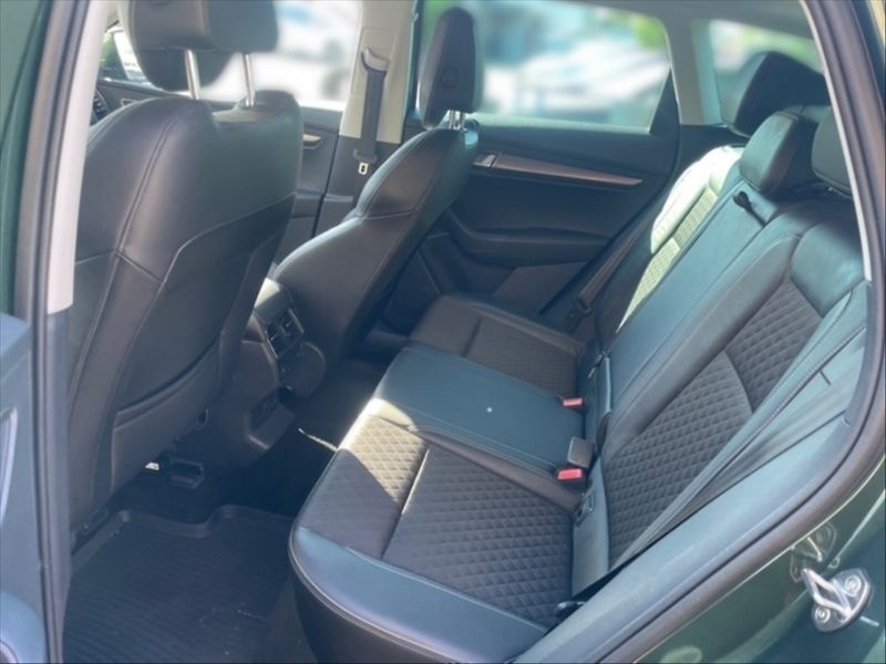 Škoda Karoq 1,5 TSI 110 Style AT - fotka 8 z 11