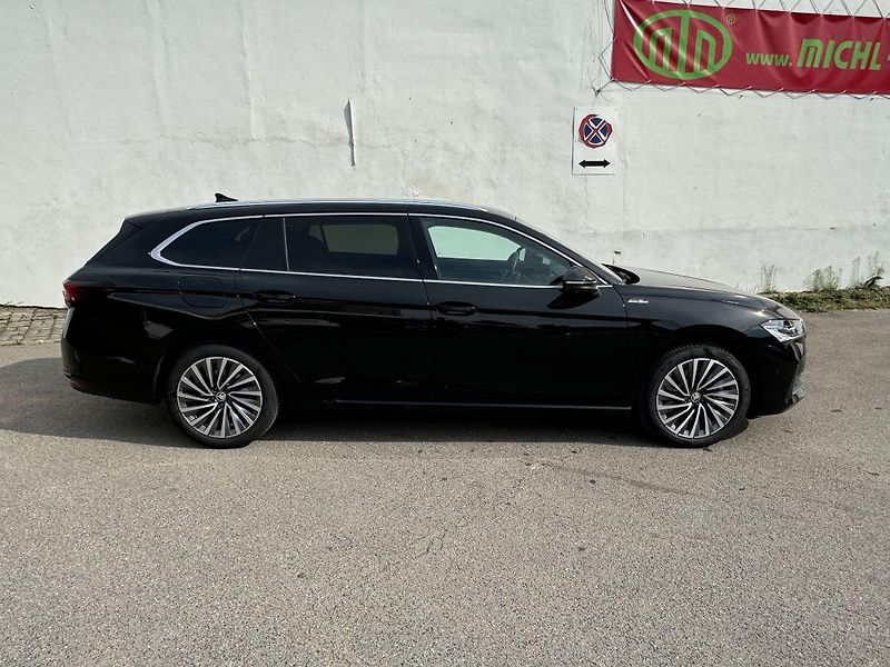 Škoda Superb (2024) Combi L&K iV 1,5 TSI DSG  - fotka 4 z 15