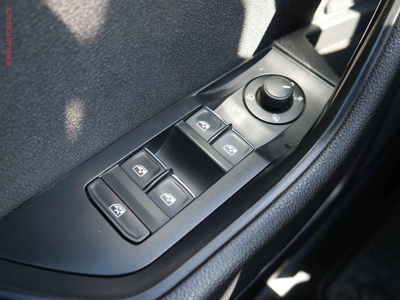 Škoda Superb (2016) 2.0TDi, ČR, Style - fotka 11 z 21