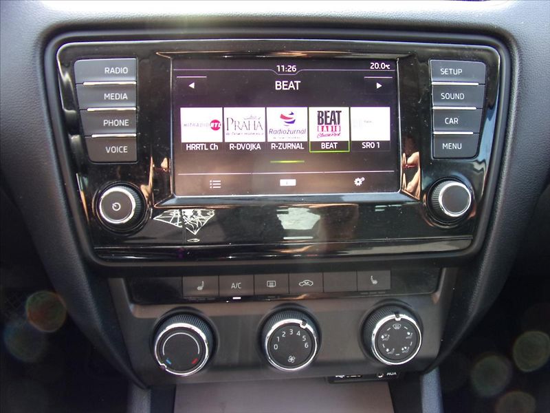 Škoda Octavia 1,6 TDI Ambiente 81kW ČR - fotka 19 z 28