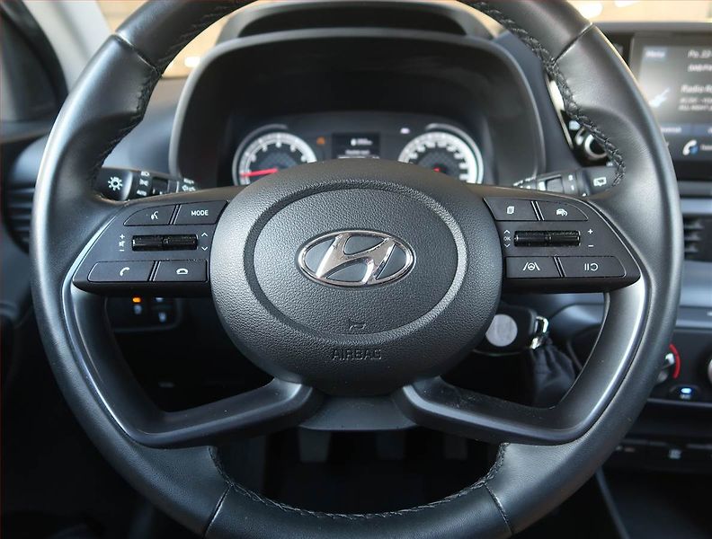 Hyundai Bayon (2022) 1.2 i, Serv.kniha - fotka 14 z 16