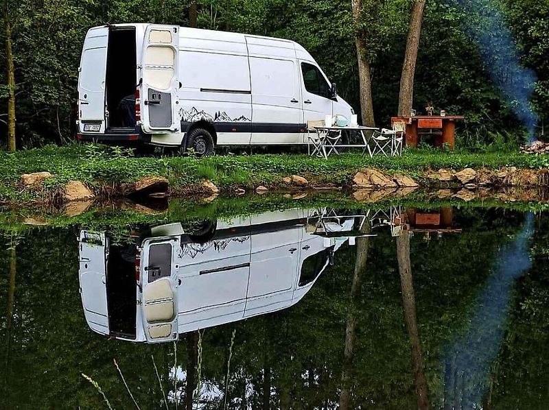 Cesta přes Alpy zpět do Česka z dovolené na Sardinii.
