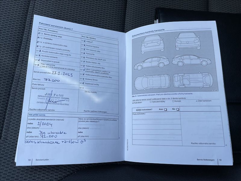 Volkswagen Golf 1,2 TSI 77KW DSG,ČR.1.MAJ. - fotka 31 z 33