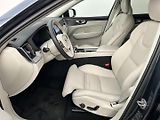 Volvo XC60 2.0 B4 4x4 PLUS  Black - náhled 11