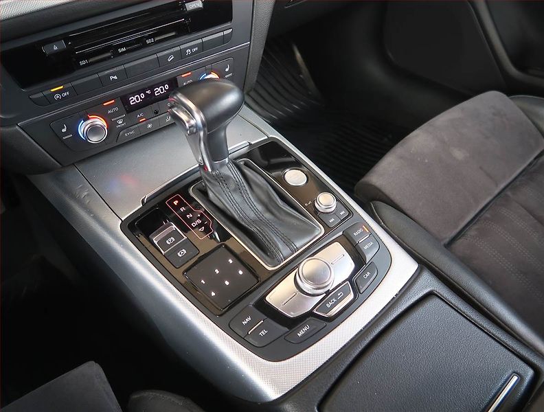 Audi A6 Allroad (2014) 3.0 TDI, 4X4, Automat - fotka 13 z 24