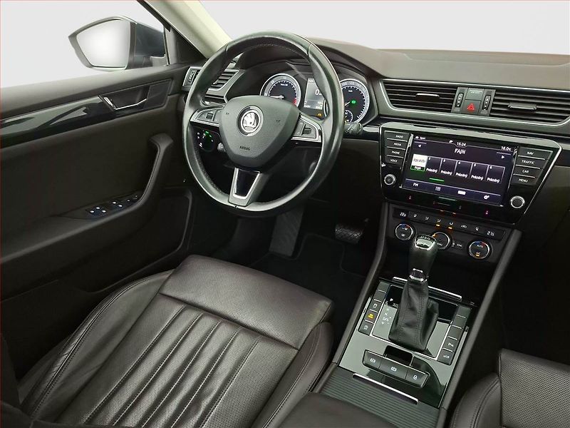 Škoda Superb (2016) Laurin&Klement 2.0 TDI, 4X4 - fotka 7 z 25