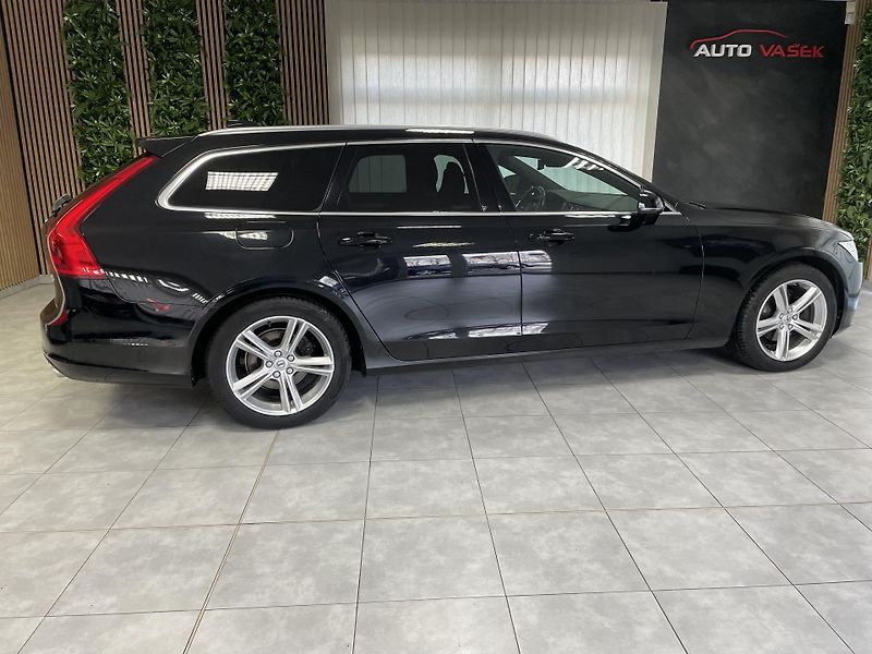 Volvo V90 2.0 D4 MOMENTUM SERVISKA - fotka 8 z 29