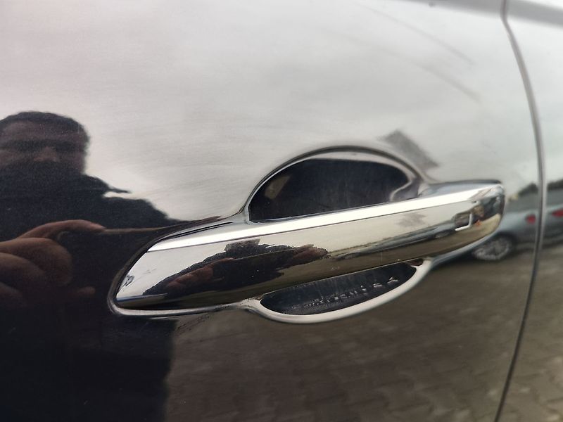 Ford Focus 2.0/EB 218kW ST - fotka 12 z 24